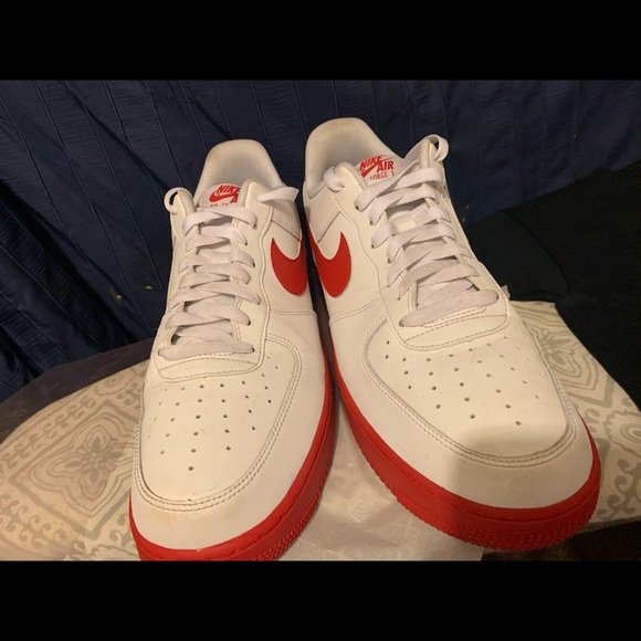 Nike Air Force 1s! Red and white barely worn - Picture 3 of 4
